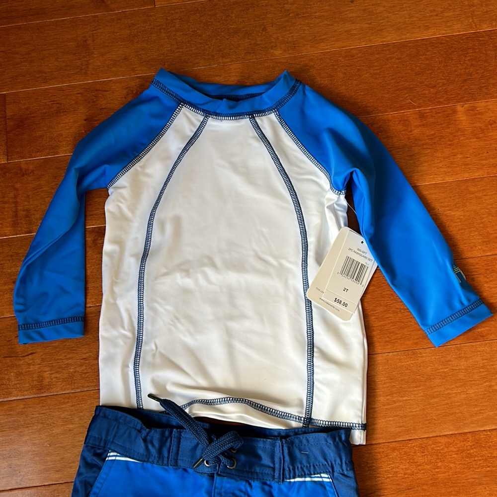 NWT CABANA LIFE BOYS 2PC RASHGUARD SET SIZE 2T - Picture 3 of 7